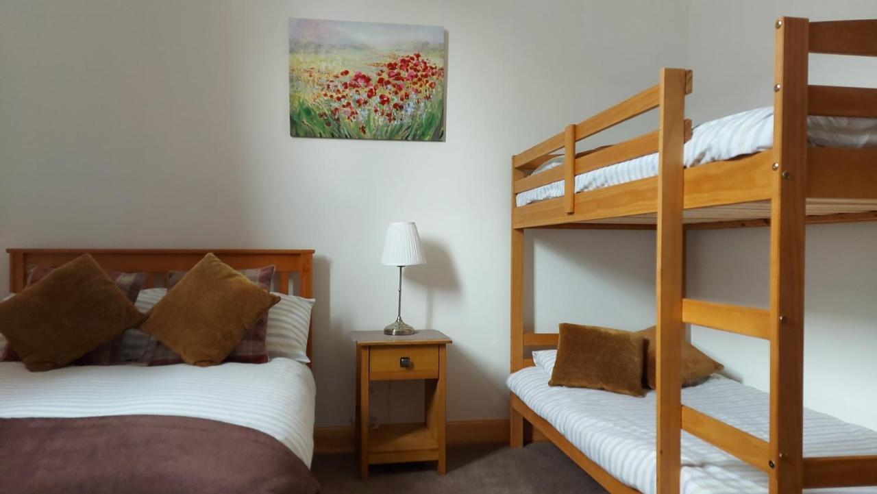 Helmsdale Lodge Hostel - All Rooms En-Suite Ngoại thất bức ảnh